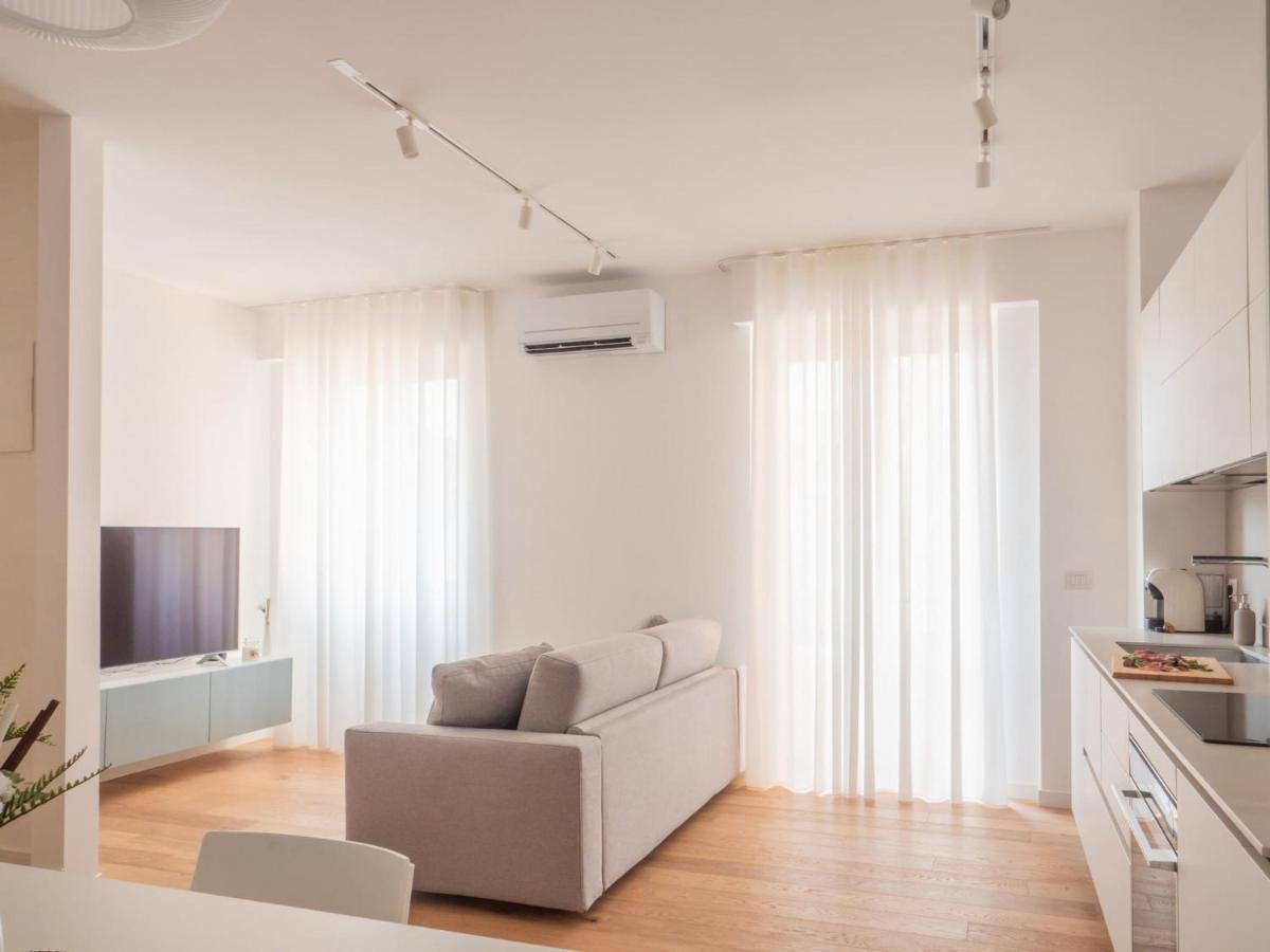 The Best Rent - Modern Apartment Near Corso Buenos Aires Милано Екстериор снимка